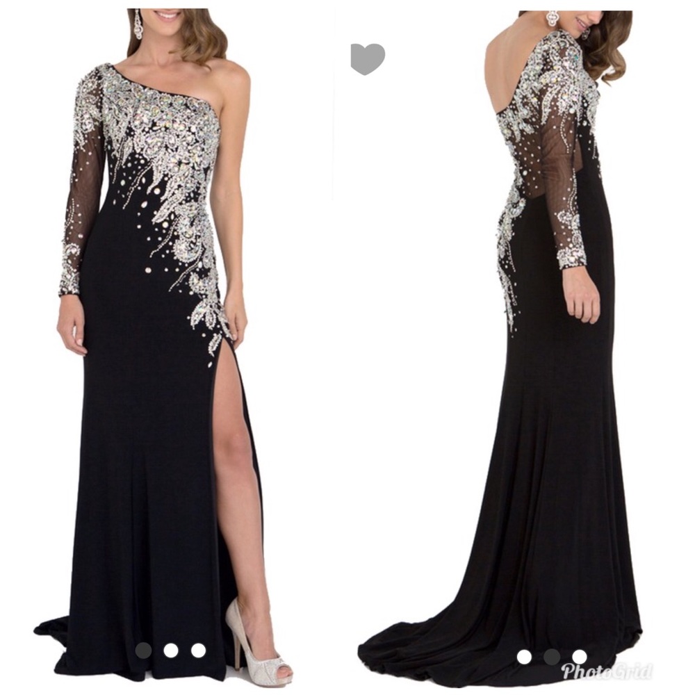 Preorder ur prom dress 👗